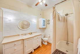 Fredericksburg Texas vacation rental house master bath shower