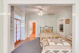 Fredericksburg Texas vacation rental house with swimming pool