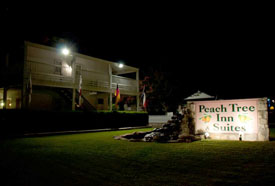 Fredericksburg Texas Hotel motel walking distance