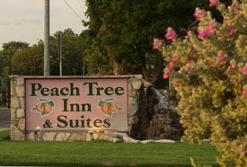 main street Fredericksburg Texas Hotel motel downtown