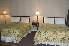 Fredericksburg Texas Hotel motel queen room
